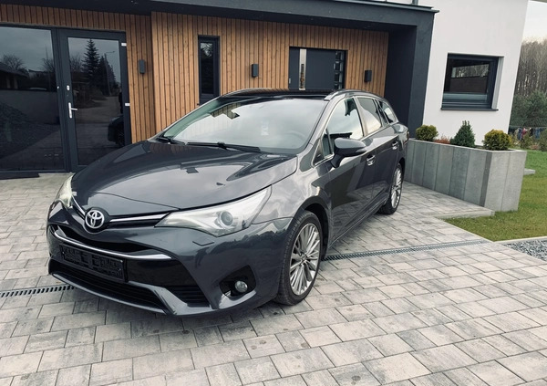 Toyota Avensis cena 49999 przebieg: 189000, rok produkcji 2015 z Kościerzyna małe 172